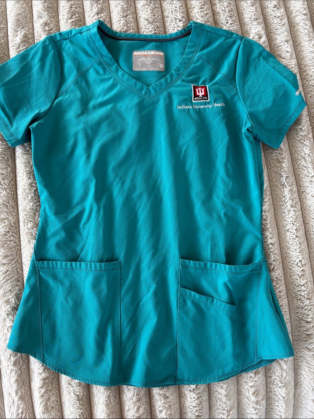 Skechers Teal V-Neck Scrub Top with Indiana University Health Logo